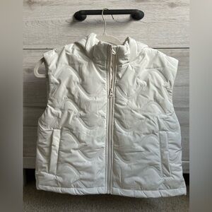 Old Navy Quilted Vest NWOT